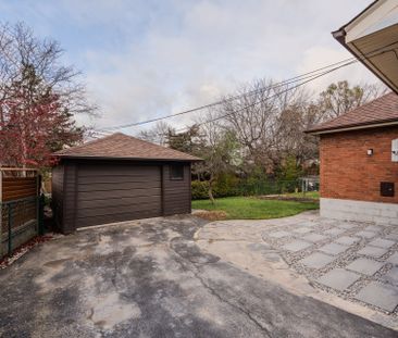 For Lease - 44 Robertsfield Crescent Unit# Main, Toronto, Ontario - Photo 5