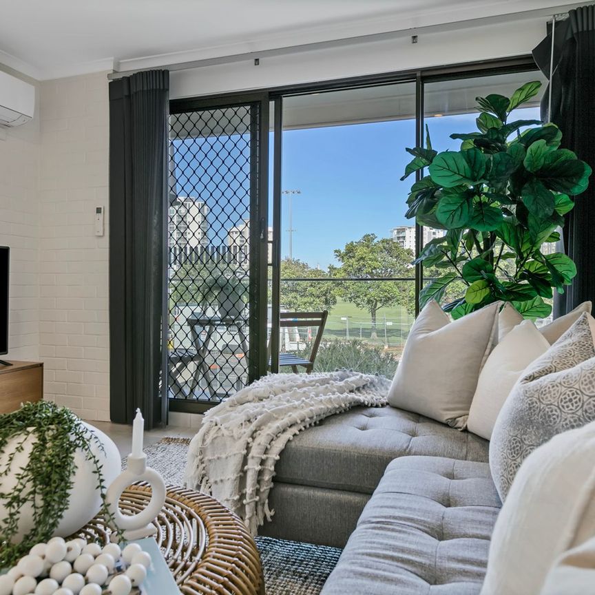 Contemporary Beachy Feel in the Heart of Cotton Tree&excl; - Photo 1