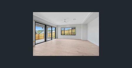 BRAND NEW Spacious Family Home - Photo 3