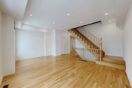 For Lease - 91 William F Bell Parkway, Richmond Hill, Ontario - Photo 2