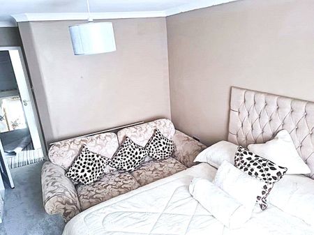 Gonville Road, Thornton Heath, CR7 - Photo 2