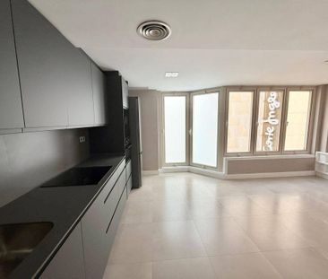 3 room luxury Apartment for rent in Valencia - Photo 3