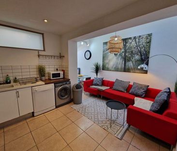 5 bedroom terraced house to rent - Photo 5