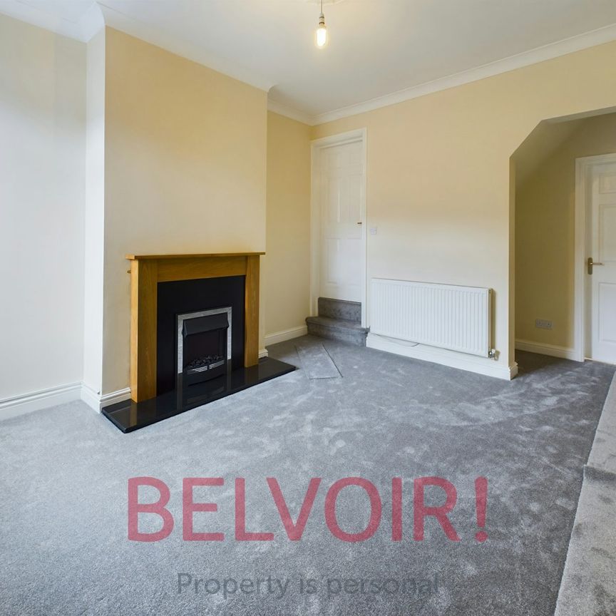 Terraced House to rent on - Photo 1