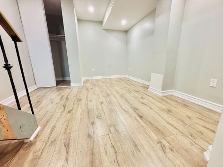 For Lease - 275 Broadview Avenue Unit# 206, Toronto, Ontario - Photo 3