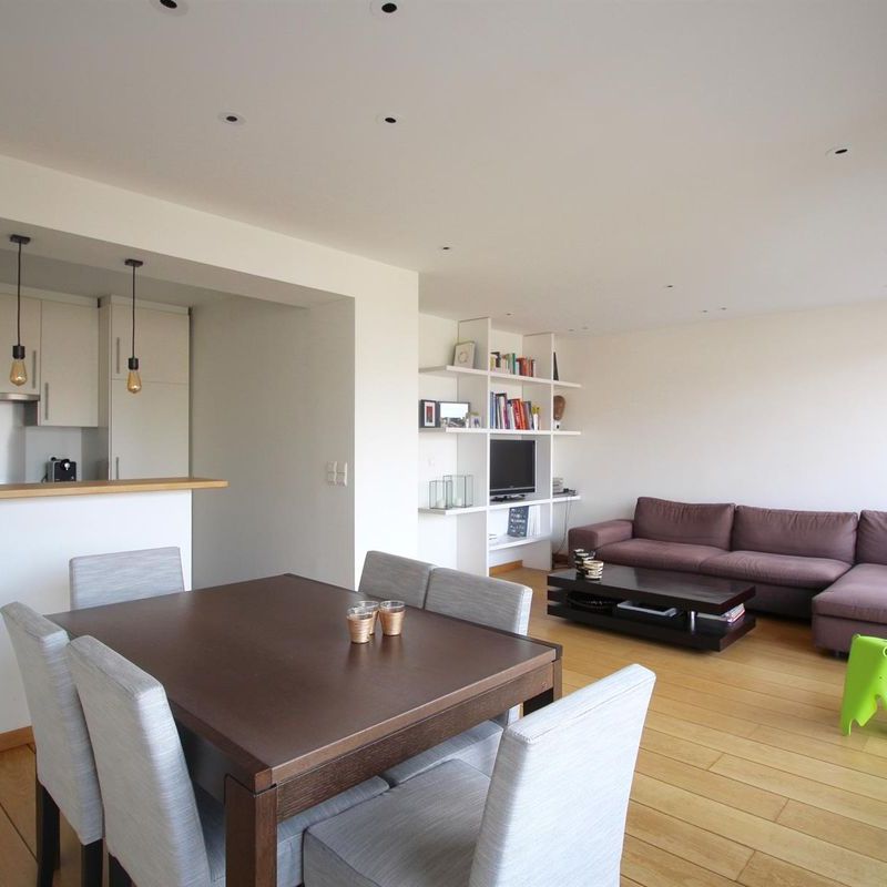 In optie - Appartement te huur in Schaarbeek met 1 slaapkamer - foto 1