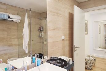 Apartamento T3+1 em Lisboa