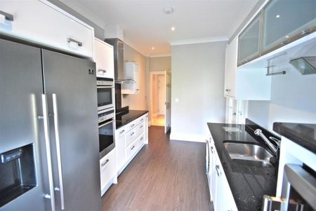 2 bedroom duplex to rent - Photo 3