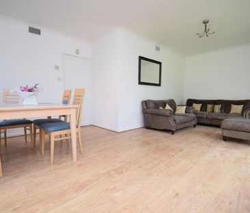 2 bedroom apartment - Photo 2