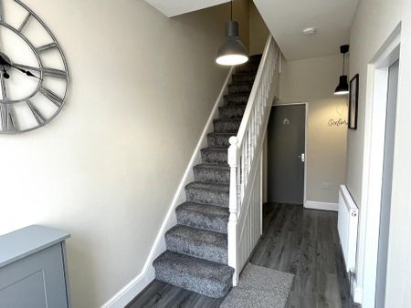 1 bedroom in a house share to rent - Photo 3