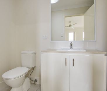 Comfortable Modern Home in Pimpama! - Photo 5