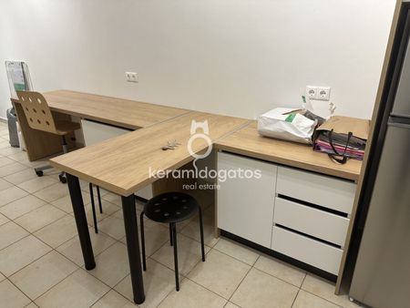 Studio/Γκαρσονιέρα για ενοικίαση Πλατεία Ναυαρίνου (Κέντρο Θεσσαλονίκης) - Photo 3