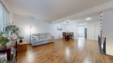 For Lease - 2440 Bromsgrove Road Unit# 77, Mississauga, Ontario - Photo 2