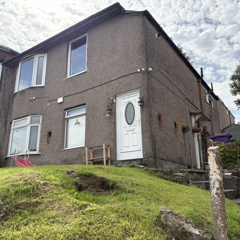 3 bedroom flat to rent - Photo 2