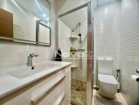 Fabulous southwest facing 3 bedroom townhouse in the popular Los Dolses compl - Photo 4