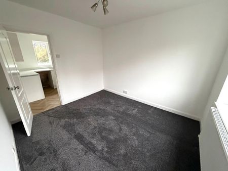 2 bedroom House To Let - Photo 2