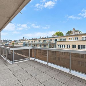 Appartement te huur in Ukkel voor € 1.150 met 1 slaapkamer - Photo 2