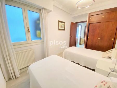 Piso en alquiler en Calle de la Marina - Photo 5