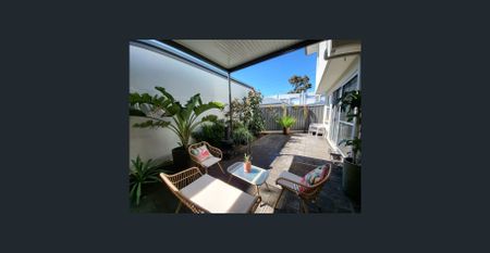 Modern and Convenient Living - Photo 3