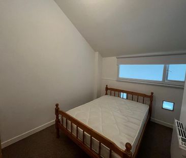3 bedroom flat to rent - Photo 5