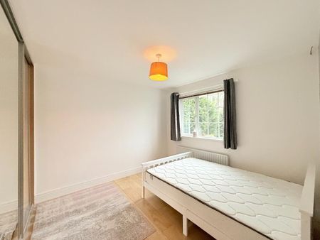 32 Oakglen, Antrim, BT41 1JR - Photo 5