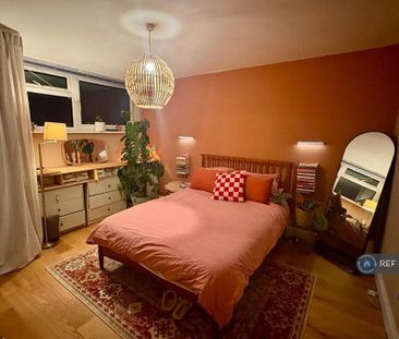 2 bedroom maisonette to rent - Photo 4
