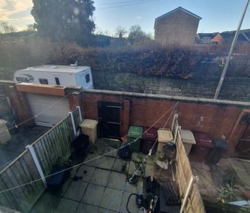 2 bedroom terraced house to rent - Photo 6