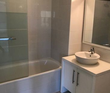 Location Appartement 3 pièces 63m² EYSINES 33320 - Photo 6