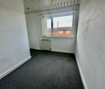 2 bedroom Flat To Let Total Size: 646 SQ FT - Photo 3