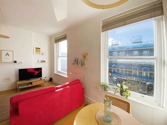 Lovely 1 Bedroom Flat to let in Ladbroke Grove - Photo 1