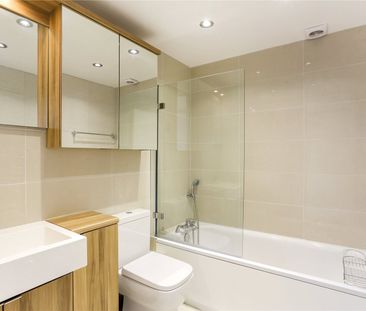 Wimbledon Park Road, London, SW19 flat to rent - Photo 1