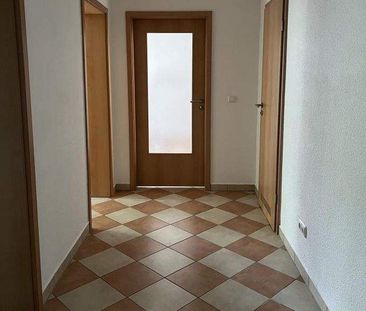 Perfekte Wohnung mit vorteilhafter Raumaufteilung für die kleine Fa... - Foto 1