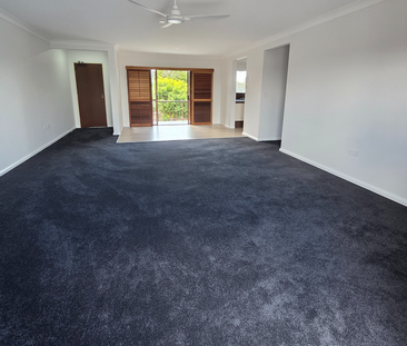Unit 5, 22 Commodore Drive, Surfers Paradise, QLD - Photo 1