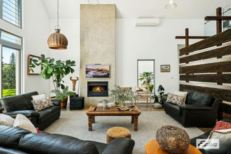 GRAND LIVING IN ROLLING HILLS OF CLEAR MOUNTAIN! - Photo 4