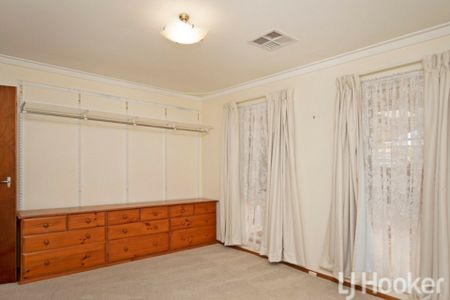 Neat & Tidy 3-Bedroom Home in Prime Mandurah Location - Photo 3