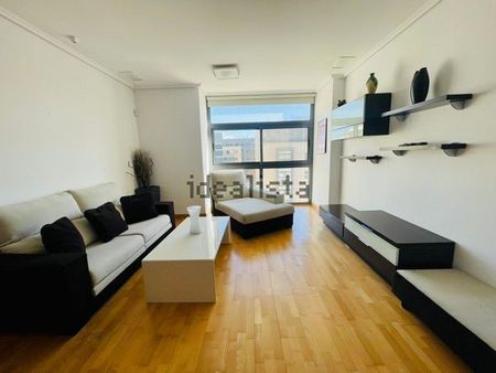 Alquiler de piso en Calle Miguel de Molina - Foto 2