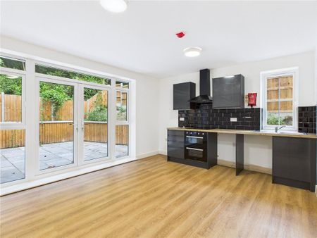 House share to rent - Photo 4