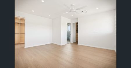 Stunning 4-Bedroom Family Home | Freshly Renovated & Designed for Entertaining - Photo 5