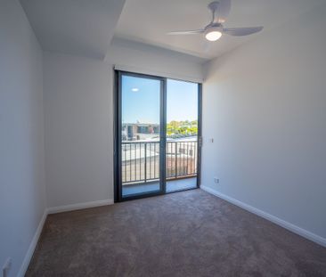 212/70 Hanbury Street - Photo 4