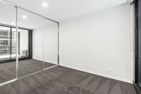 Grand Central Beauty - Photo 3