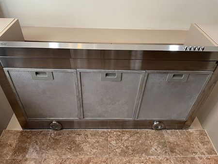 MODERN, SUNNY & SPACIOUS 5 BEDROOMS HOUSE , GARAGE - Photo 4