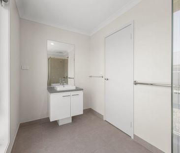 Spacious Family Home in Winter Valley - Photo 6