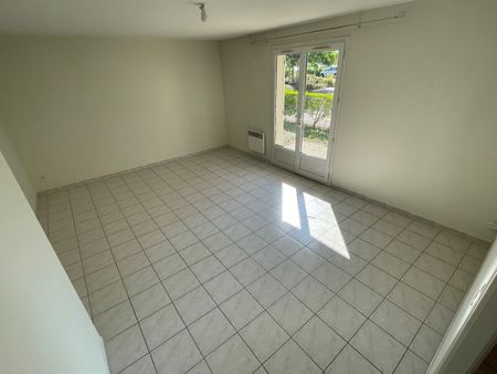 Location Appartement 3 Pièces 64 m² - Photo 4