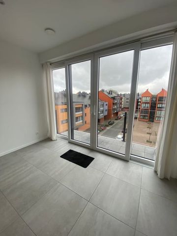 Appartement te huur - Foto 2