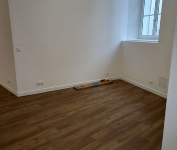 Location Appartement 2 pièces 47m² COULOMMIERS 77120 - Photo 3