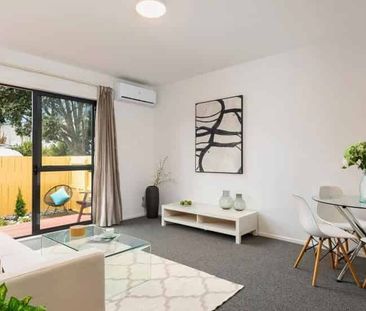 Chic & Sunlit 2-Bedroom Townhouse | Vista Rosa - Photo 1
