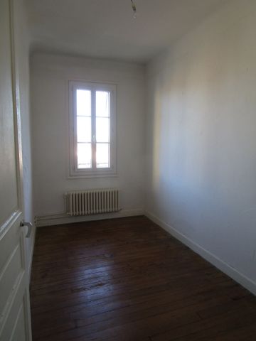 Location Appartement 2 pièces 53m² BAYONNE 64100 - Photo 3