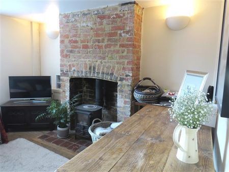 Weston Road, Aylesbury, Aston Clinton - Photo 2