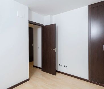 Piso de alquiler en Hoyos 8 -10, 8, Miramadrid - Photo 2