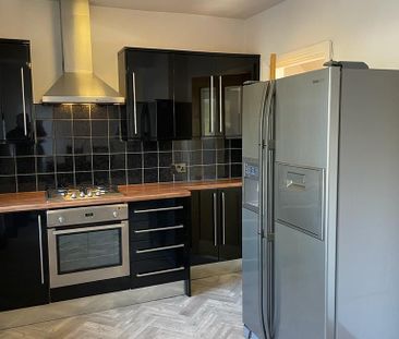 2 bedroom property to rent - Photo 4